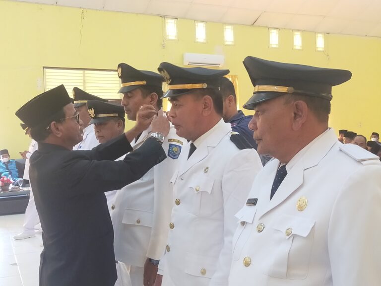 52 Pejabat Struktural di Pemkab Aceh Timur Dilantik, Ada 3 Eselon ll dan 11 Camat Juni 16, 2022