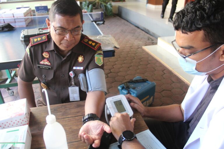 Sambut Hari Bhakti Adhyaksa ke-62 Kejari Aceh Timur Gelar Donor Darah Juli 19, 2022