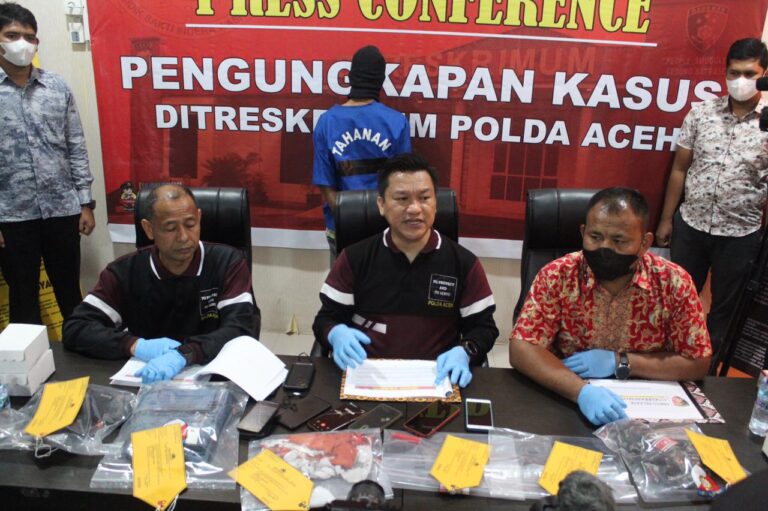 Polisi Tangkap Pelaku Pembakaran Bendera Merah Putih di Bireuen  Agustus 26, 2022