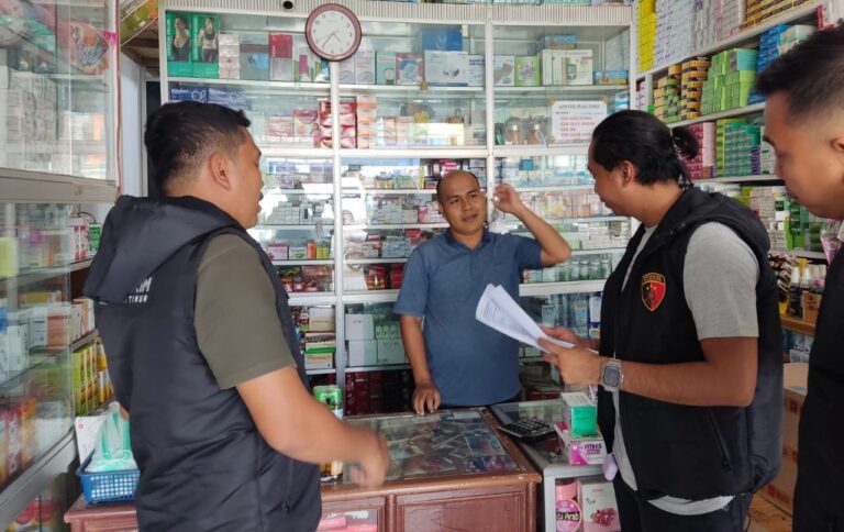 Cegah Jual Obat Sirup, 11 Apotik di Peureulak dan Idi Rayeuk Diperiksa Polisi Oktober 24, 2022