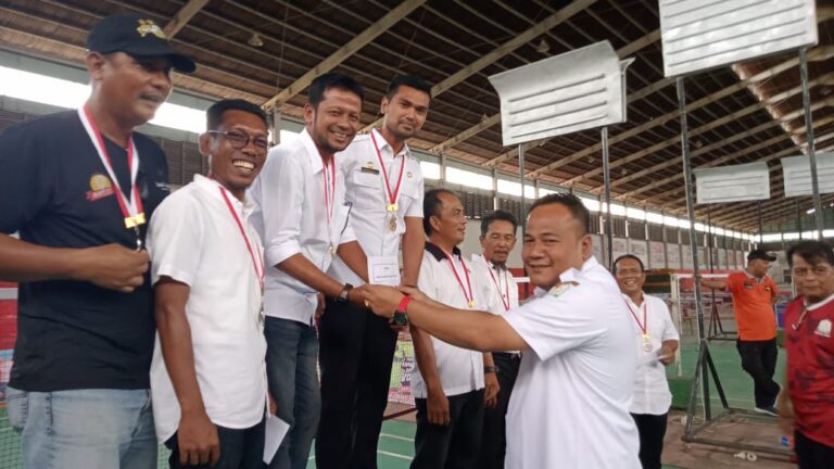 Raih Juara pada HUT KORPRI, Sejumlah ASN Dikalungi Medali Desember 7, 2022
