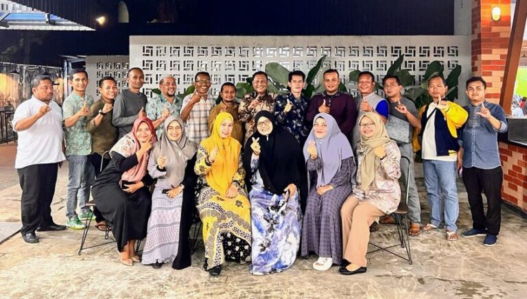 Abdullah Puteh Silaturahmi Dengan MD KAHMI Kota Langsa Desember 17, 2022