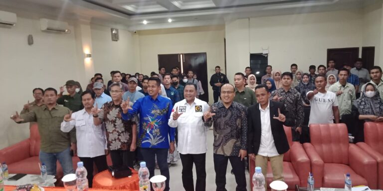 Abdullah Puteh Laksanakan Sosialisasi dan Bimtek di Kota Langsa Desember 18, 2022