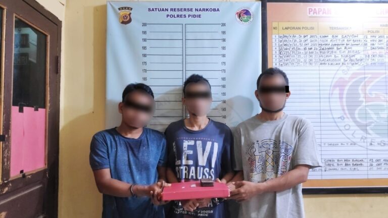 Kerab Transaksi Narkoba, Tiga Pria di Pidie Ditangkap Polisi Desember 25, 2022