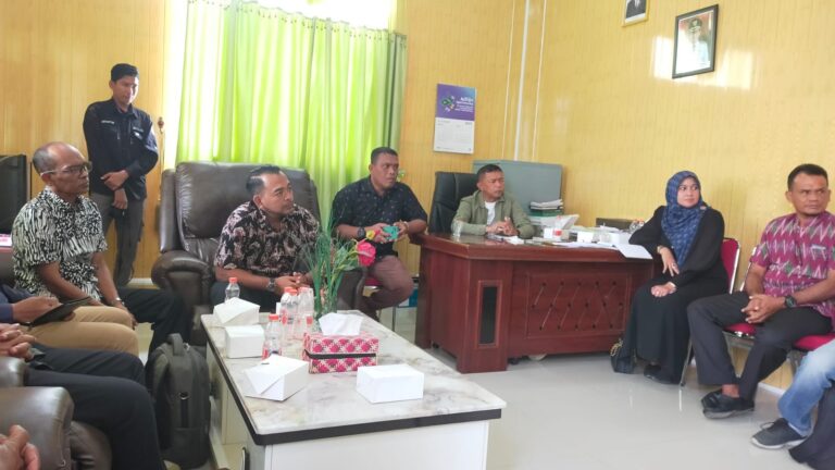 Forkopimda Aceh Timur Sepakat, SPBU Segera Layani BBM untuk Nelayan Mei 18, 2023