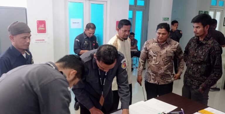 25 Calon Panwaslih Zona 3 Aceh Gagal Ikut Seleksi Ujian Tulis      Juni 29, 2023