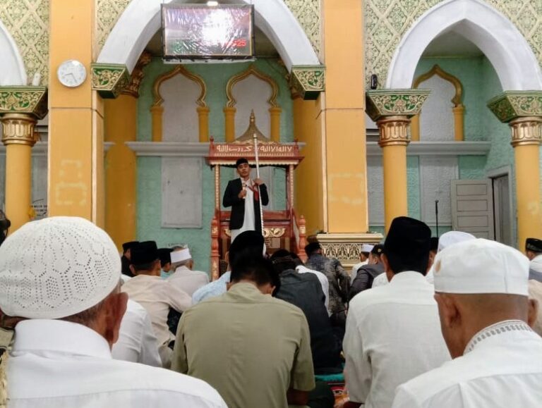 Khutbah Idul Adha di Aceh Barat, Fajran Zain: Belajar Mengasuh Keluarga Cara Ibrahim Juni 29, 2023