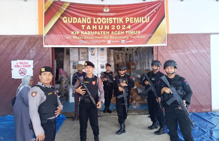 Jelang Pemilu 2024, Polres Aceh Timur dan Brimob Patroli Gabungan  Februari 2, 2024