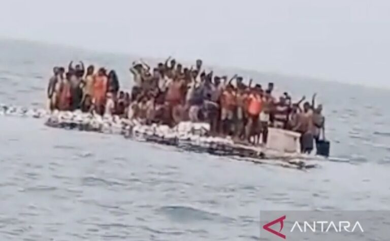 Kapal Pengangkut Rohingya Terbalik di Perairan Aceh Barat Maret 21, 2024