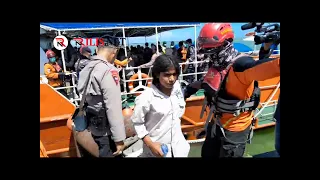 Pengungsi Rohingya Tenggelam di Laut, Petugas Lakukan Evakuasi