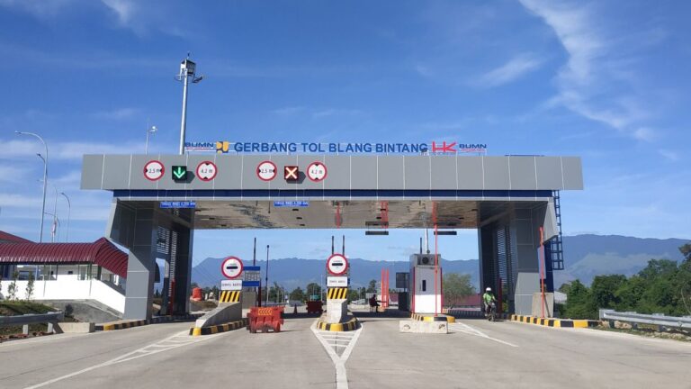 Hari Kedua Idulfitri, 1.157 Kendaraan Pemudik Gunakan Tol Sibanceh April 11, 2024