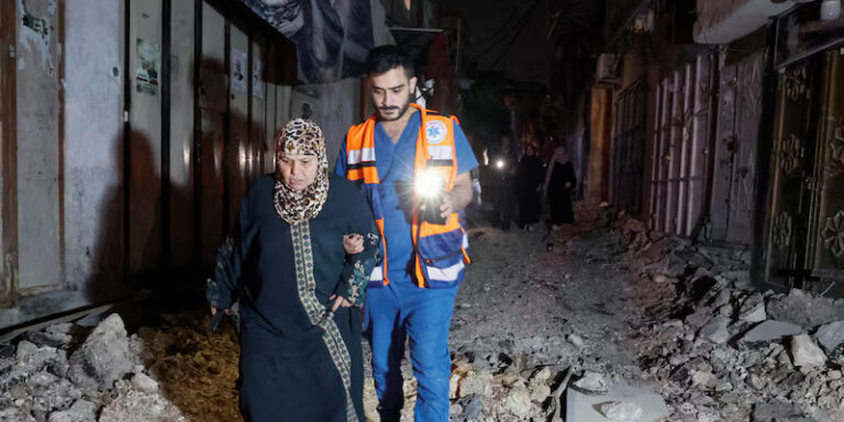 Kamp Pengungsi Tepi Barat Diserang Israel, 13 Warga Sipil Meninggal Dunia Kamp Pengungsi Tepi Barat Diserang Israel, 13 Warga Sipil Meninggal Dunia April 21, 2024