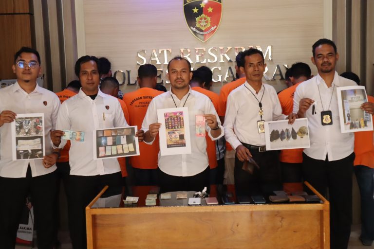 12 Pemain Judi di Nagan Raya Ditangkap, Lima di Antaranya Pemain Judi Slot Juni 24, 2024