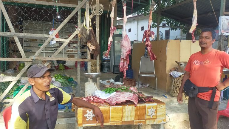 Jelang Hari Meugang, Daging Sapi di Kota Idi Rayeuk Dijual Rp180 Ribu Perkilo  Juni 15, 2024