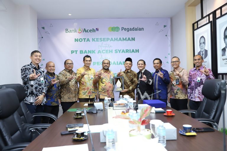 Bank Aceh dan PT Pegadaian Tandatangani MoU Tingkatkan Layanan Digital Juli 18, 2024