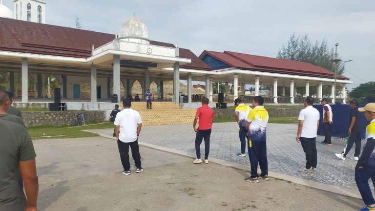 Pompa Semangat Kerja, Pj Bupati Aceh Timur Ajak ASN Senam Pagi  Juli 26, 2024
