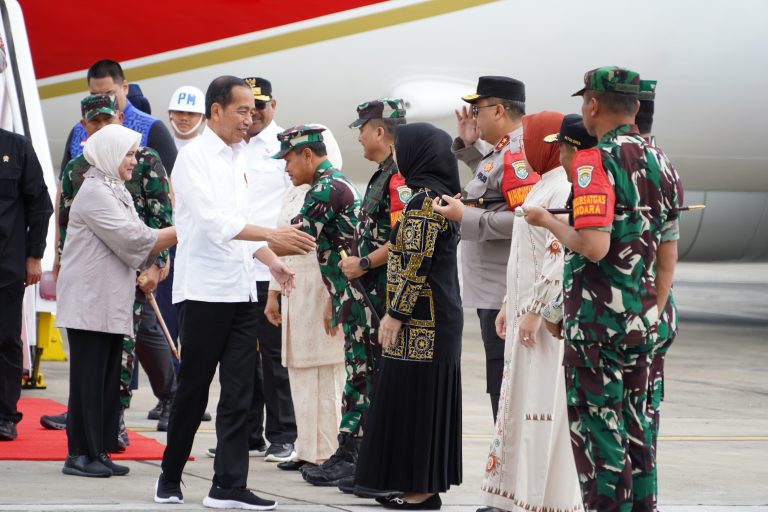 Kapolda Aceh Sambut Kedatangan Presiden Jokowi September 9, 2024