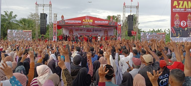 Lautan Manusia Banjiri Kampanye MUALEM dan AZAN di Peureulak  November 21, 2024