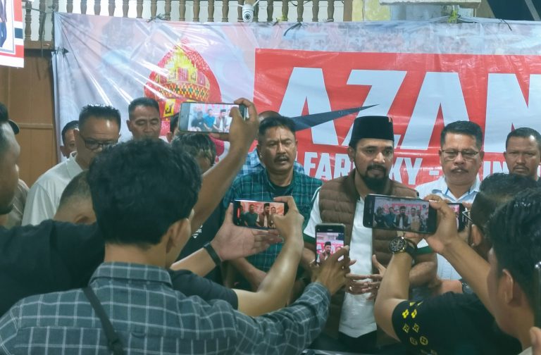 Konferensi Pers, Paslon AZAN Unggul di Sejumlah Kecamatan di Aceh Timur Konferensi Pers, Paslon AZAN Unggul di Sejumlah Kecamatan di Aceh Timur November 27, 2024