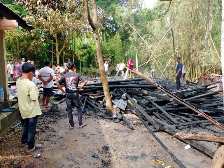 Balai Pengajian di Aceh Timur Tebakar Balai Pengajian di Aceh Timur Tebakar Februari 9, 2025