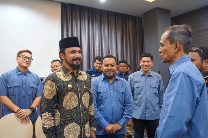 Bupati Aceh Timur Al-Farlaky Tagih Transparansi PI dan CSR PT Medco April 16, 2025
