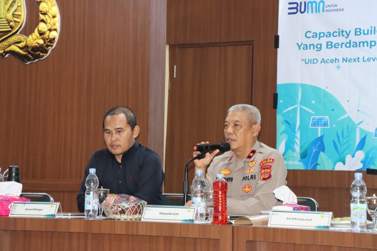 Wakapolda Aceh Jadi Pemateri pada Raker PLN UID Aceh April 24, 2025