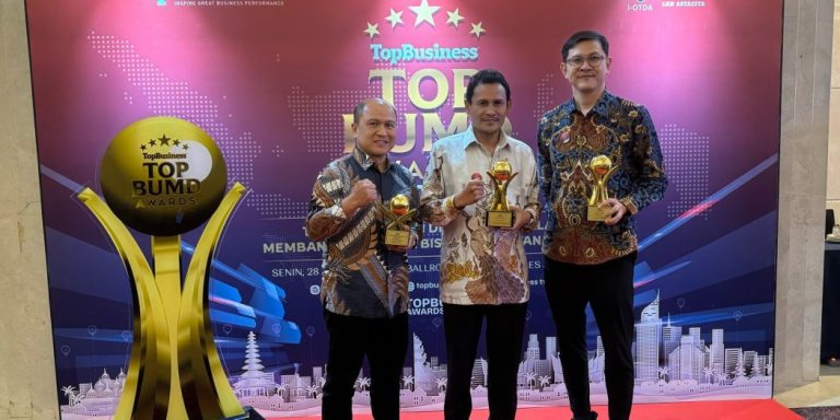 Gubernur Aceh Raih Penghargaan Top Pembina BUMD 2025 April 28, 2025