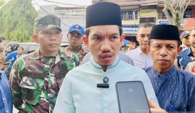 Pemkab Aceh Barat Larang ASN Merokok di Kantor dan Ruang Kerja April 8, 2025