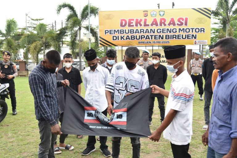 Polres Bireuen Gelar Deklarasi Pembubaran Geng Motor Mei 16, 2025