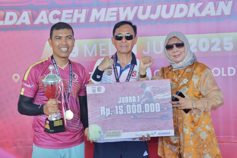 BTC Polda Aceh Juara Turnamen Tenis Kapolda Aceh Cup 2025 BTC Polda Aceh Juara Turnamen Tenis Kapolda Aceh Cup 2025 Juni 2, 2025