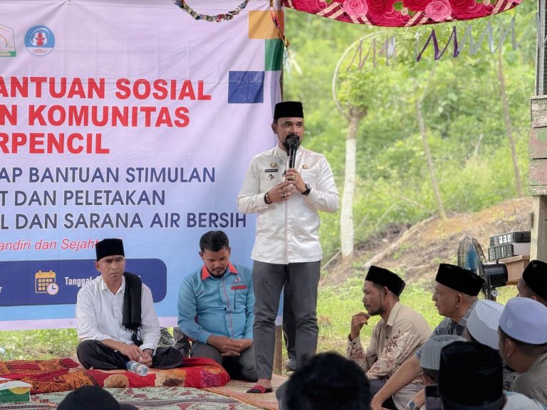Bupati Aceh Timur Imbau Aparatur Gampong dan Kecamatan Tak Terbitkan Surat Tanah Sporadik Bupati Aceh Timur Imbau Aparatur Gampong dan Kecamatan Tak Terbitkan Surat Tanah Sporadik Juli 13, 2025