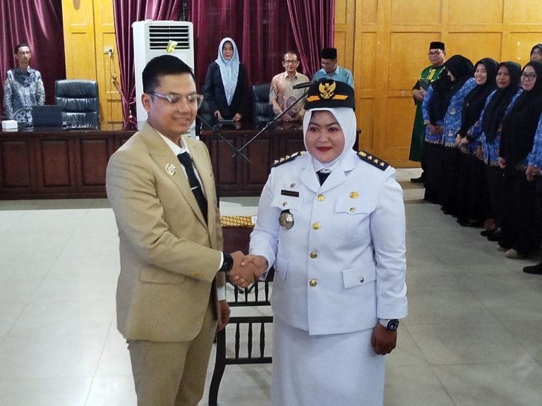 Baru Saja Dilantik Jadi Camat, Walikota Langsa Kembali Tunjuk Adik Kandung Sebagai Plt Kadis Pendidikan Agustus 6, 2025