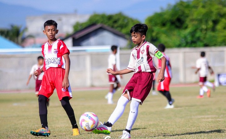 Al-Farlaky FC Bungkam Barona Banda Aceh 7-1 di Piala Soeratin U-13 Al-Farlaky FC Bungkam Barona Banda Aceh 7-1 di Piala Soeratin U-13 Agustus 12, 2025