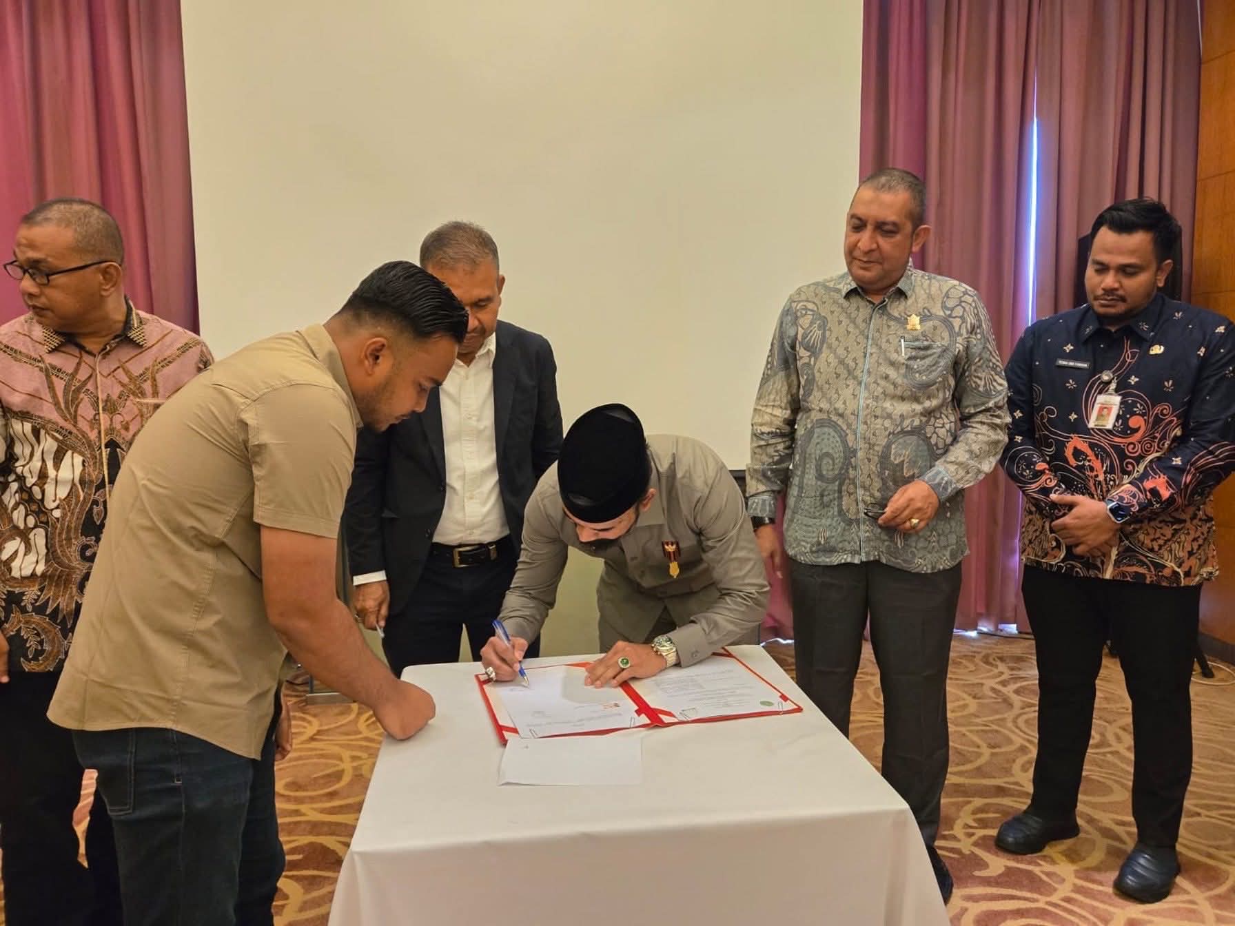 Al-Farlaky Jajaki Kerjasama, Gedung Magnet School Diusulkan Jadi Kampus Baru di Aceh Timur  September 27, 2025