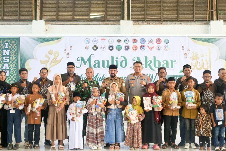 Bupati Al-Farlaky Ajak Insan Pers Bersinergi Membangun Aceh Timur Oktober 28, 2025