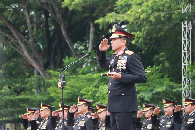 Polda Aceh Gelar Upacara Peringatan Hari Pahlawan Tahun 2025 Polda Aceh Gelar Upacara Peringatan Hari Pahlawan Tahun 2025 November 10, 2025