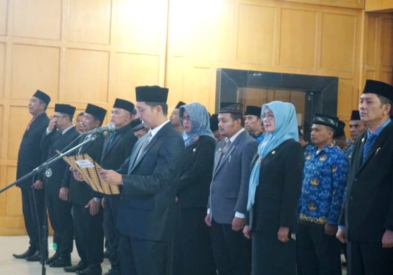 Rombak Kabinet, Walikota Langsa Tunjuk 10 Plt Kadis November 24, 2025