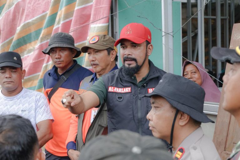 Pengerjaan Huntara Lelet, Bupati Al-Farlaky Minta BNPB Putuskan Kontrak Vendor yang Tidak Kompeten Pengerjaan Huntara Lelet, Bupati Al-Farlaky Minta BNPB Putuskan Kontrak Vendor yang Tidak Kompeten Maret 28, 2026