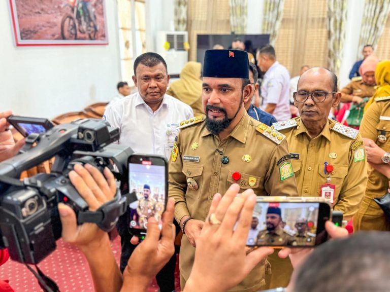 Bupati Al-Farlaky Dukung Langkah Mualem Cabut Pergub JKA Mei 18, 2026