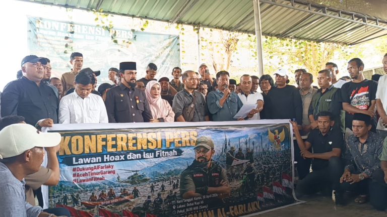 Gelar Konferensi Pers, Bupati Al-Farlaky Polisikan Alan dan Akun Penebar Fitnah April 30, 2026
