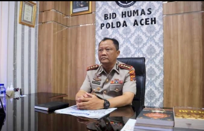 Kabid Humas Polda Aceh Bantah Isu Bupati Al-Farlaky Ditetapkan Tersangka Kabid Humas Polda Aceh Bantah Isu Bupati Al-Farlaky Ditetapkan Tersangka Mei 17, 2026