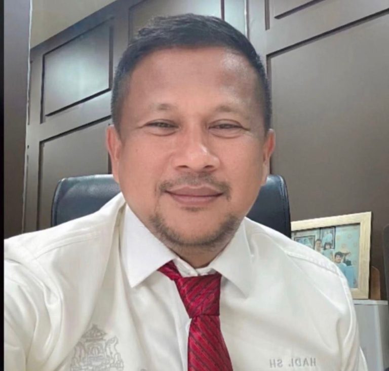 Terkait PT Beurata Maju, Adi Maros: Hukum jangan Tajam ke Bawah Tumpul ke Atas Terkait PT Beurata Maju, Adi Maros: Hukum jangan Tajam ke Bawah Tumpul ke Atas Mei 19, 2026