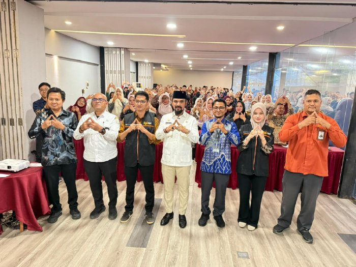 Bupati Al-Farlaky Buka Pelatihan Petugas Sensus Ekonomi 2026 Bupati Al-Farlaky Buka Pelatihan Petugas Sensus Ekonomi 2026 Juni 10, 2026