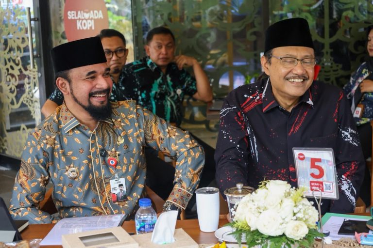 Bupati Al-Farlaky Temui Menteri Sosial, Perjuangkan Jadup  Korban Banjir Aceh Timur Agustus 4, 2026