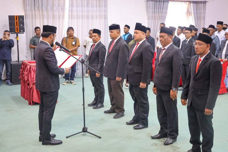 Komisioner Baitul Mal Aceh Timur Dilantik, Bupati Al-Farlaky Minta Genjot Pendapatan Zakat September 9, 2026