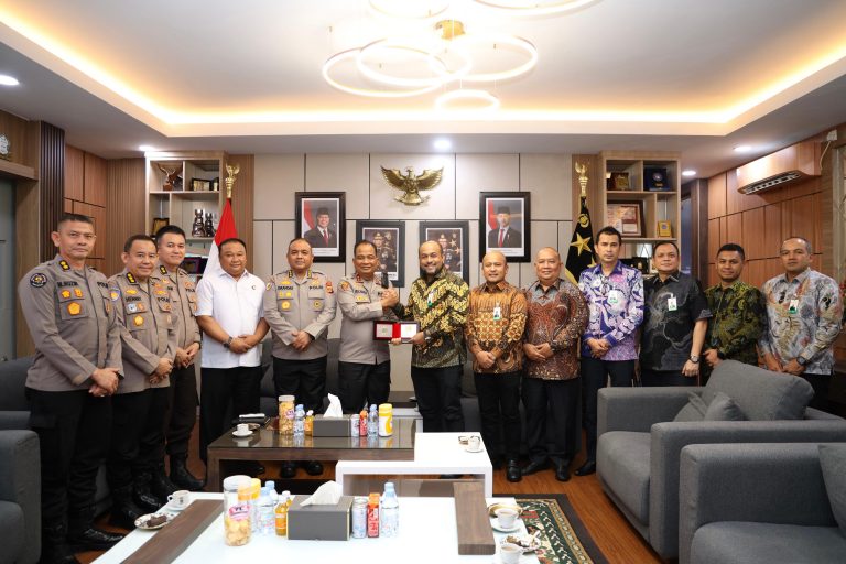 Bank Aceh Perkuat Silaturahmi dan Sinergi Kelembagaan dengan Polda Aceh Bank Aceh Perkuat Silaturahmi dan Sinergi Kelembagaan dengan Polda Aceh September 17, 2026