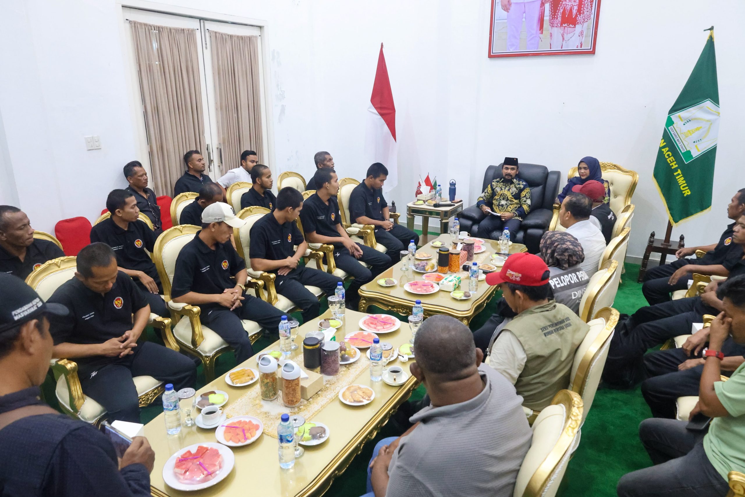 Bupati Al-Farlaky Sambut 13 Nelayan Aceh Timur di Pendopo September 20, 2026