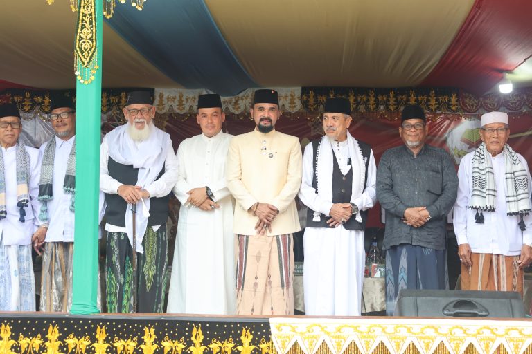 Bupati Al-Farlaky Hadiri Muzakarah Ulama Aceh di Dayah Keude Dua Oktober 18, 2026